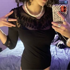 black lacey mid sleeve